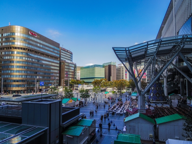 地方都市では「視線を集める手段」が限られている